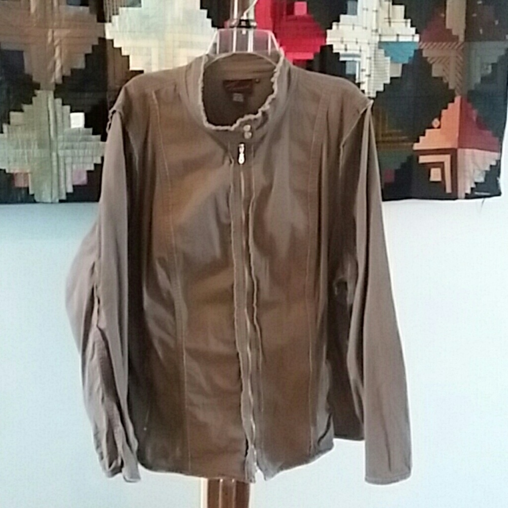 Light trendy jacket with distressed details
